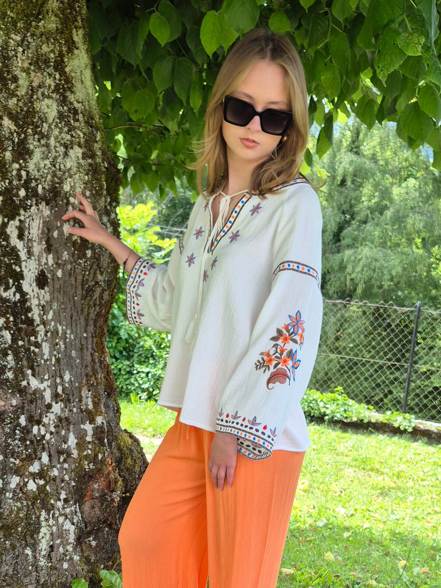 Blouse Bohème "Calypso" – Coton Gaze & Broderies Florales