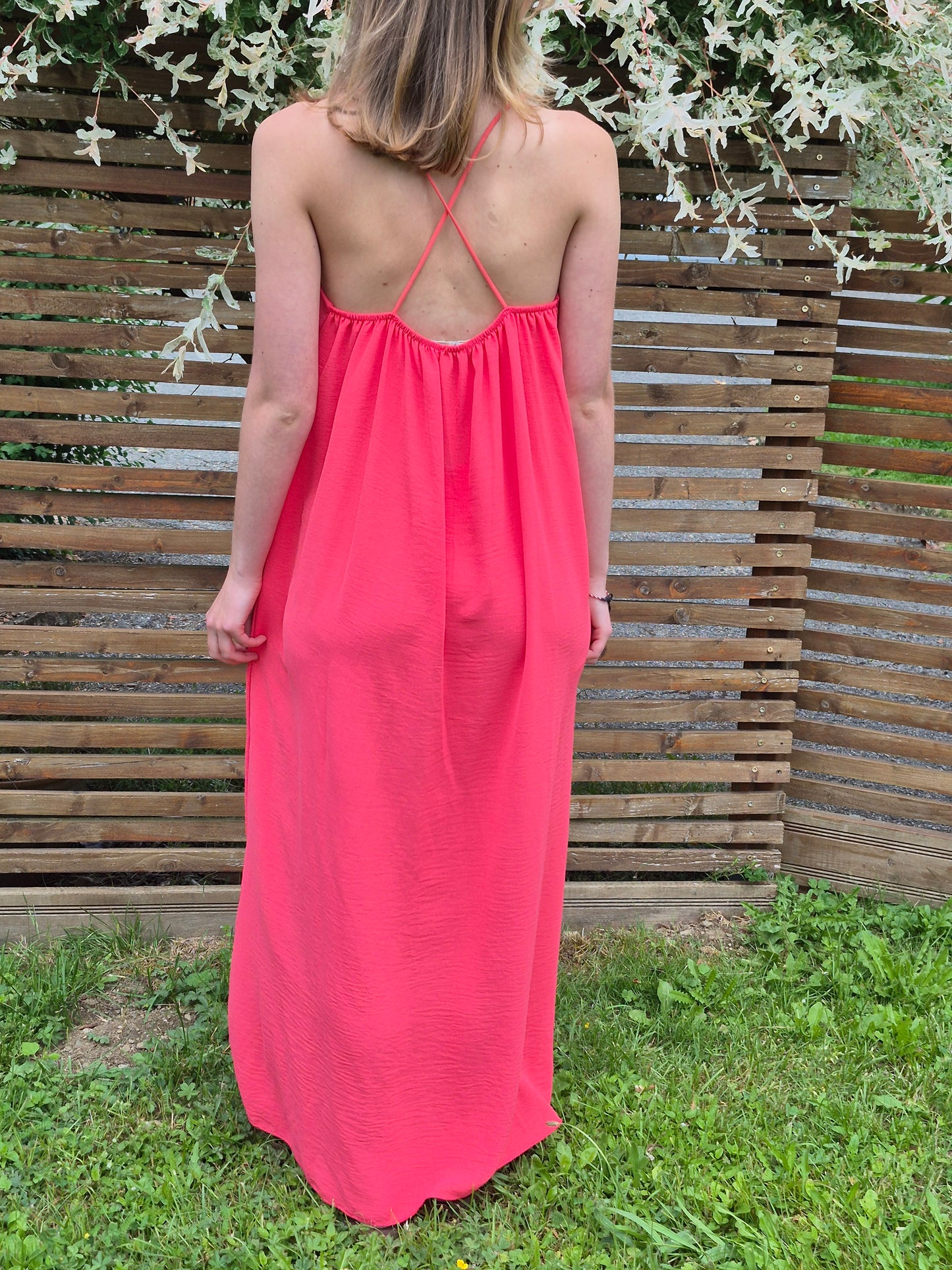 Robe longue fluide à fines bretelles croisées NEW COLLECTION