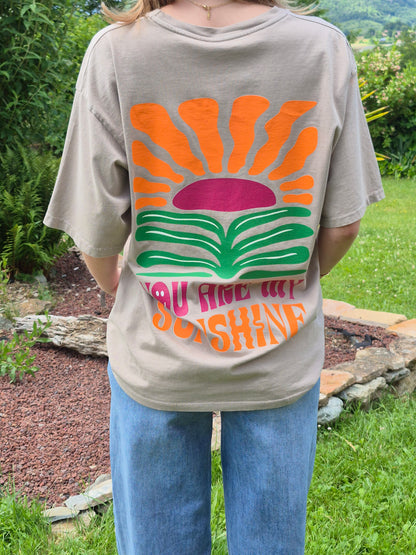 T-shirt "Sunshine" – Jersey de Coton & Print Graphique Rétro