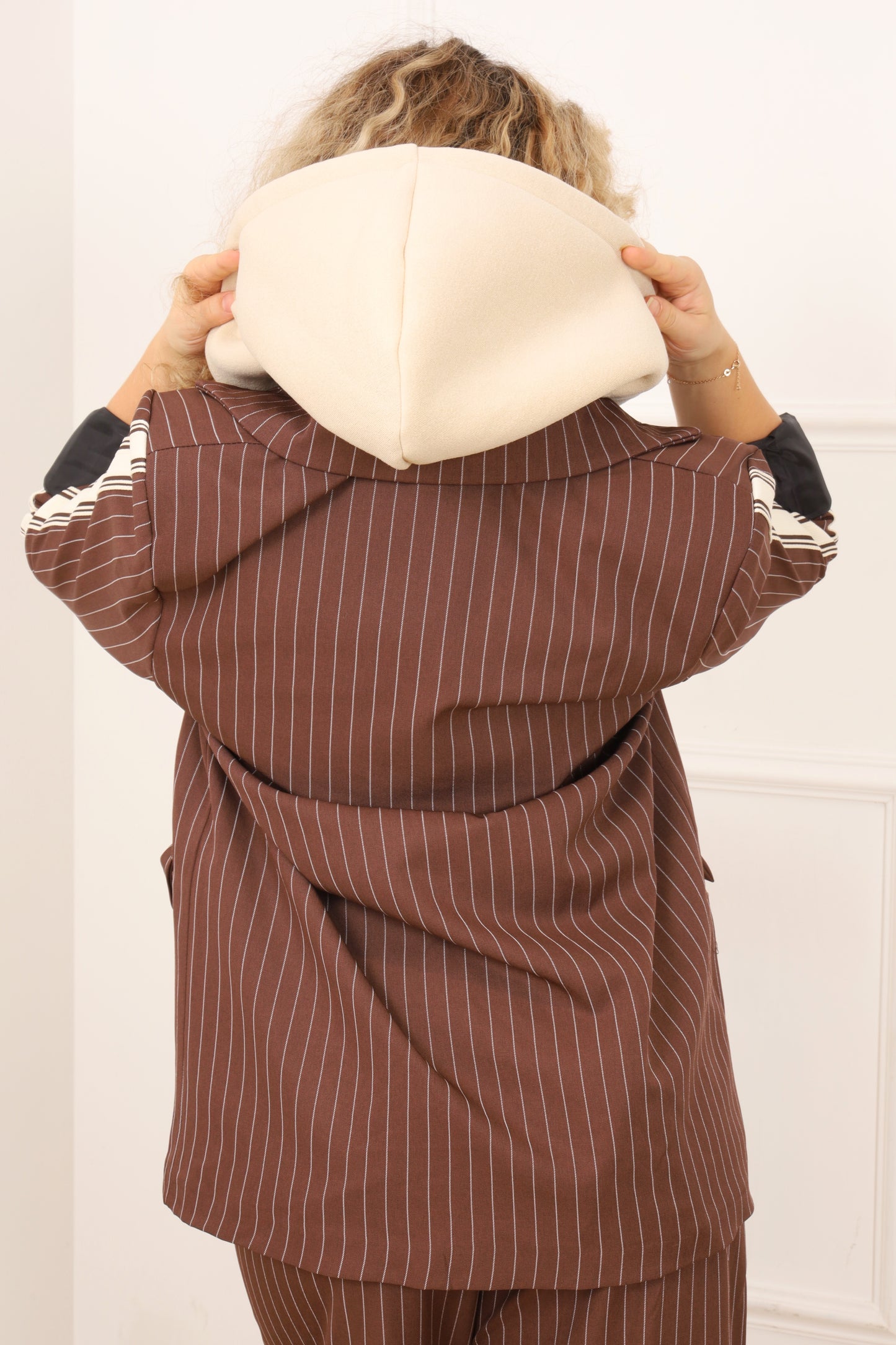 Veste SALLY - Capuche amovible (chocolat ou noire)