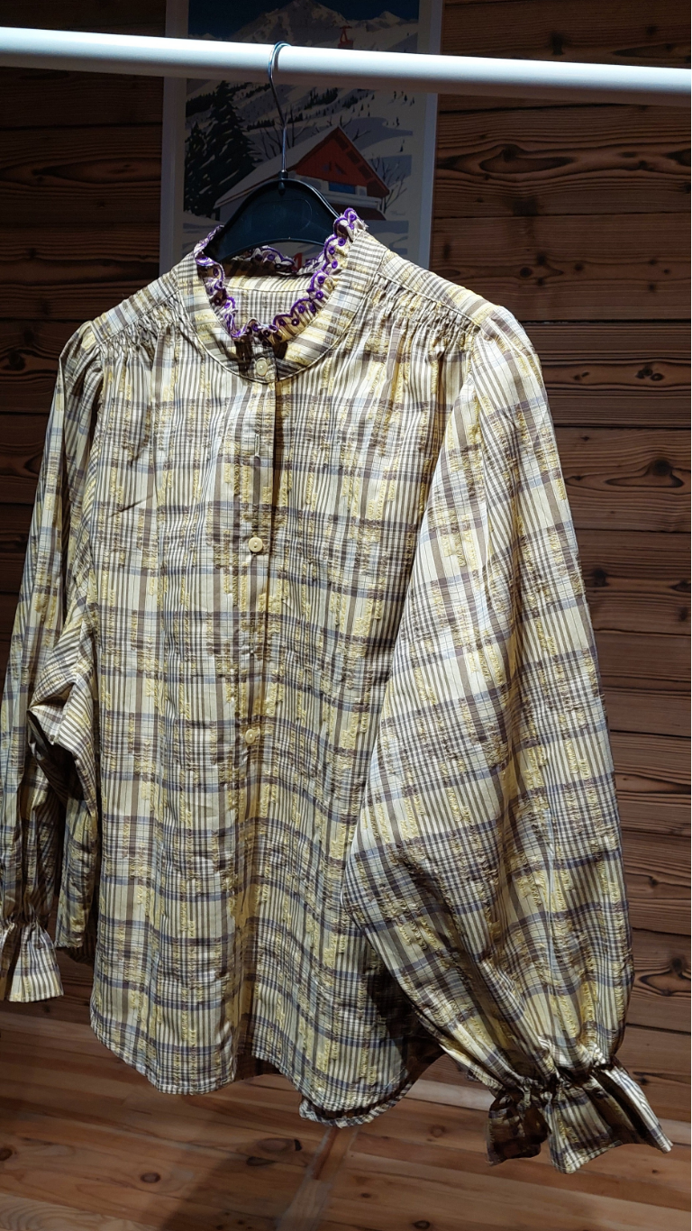 Chemise à carreaux KIMBER ADORE - Détails Volantés et Broderie