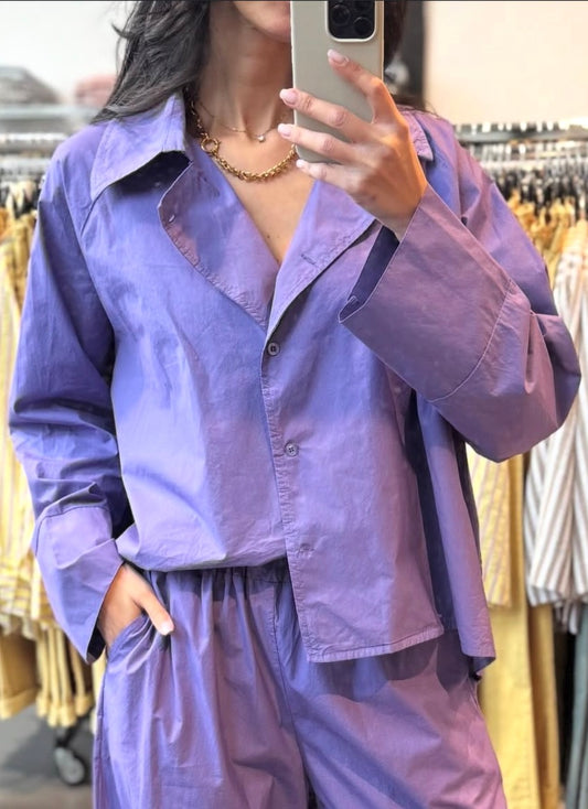 Chemise Coupe Boxy Asymétrique (Kaki et Violet Lavande)