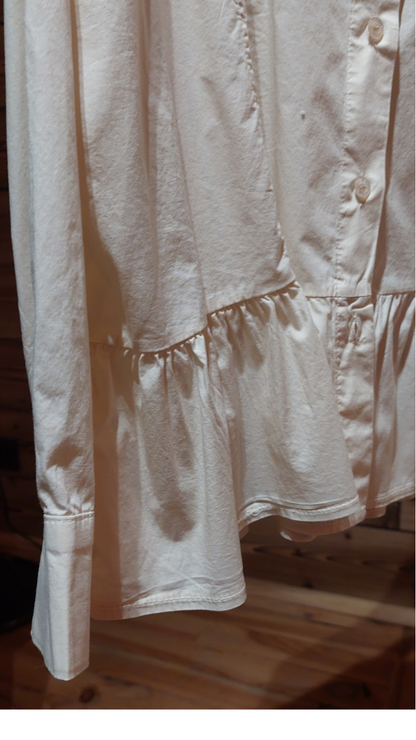 Chemise KEZY bas Volanté - détails brodés et col mao