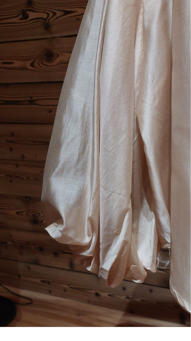 Chemise manches bouffantes KEZY - Éclat Satiné & Transparence Subtile — Sold out en 48h !