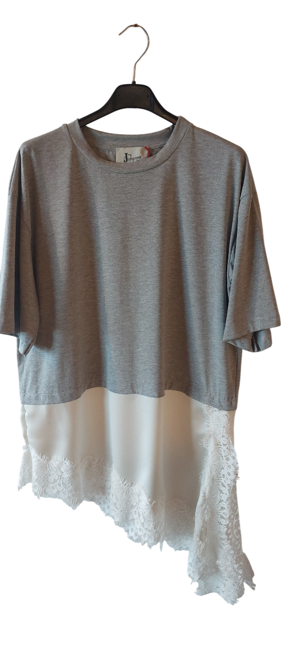 Tee-shirt gris et blanc –  Grise & Soie Dentellée blanche